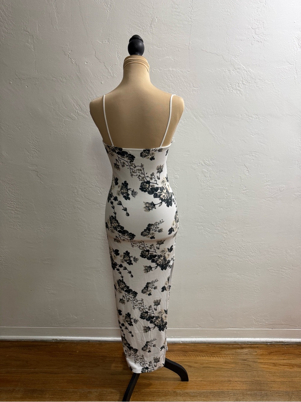 J for Justify White Maxi Slip Dress with Black Floral Print - Picture 2 of 3